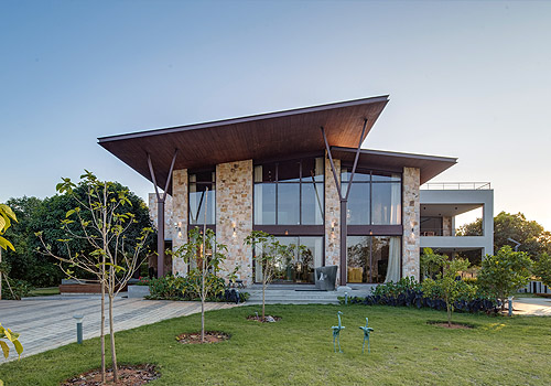 CLOVER-FIELD FARMHOUSE